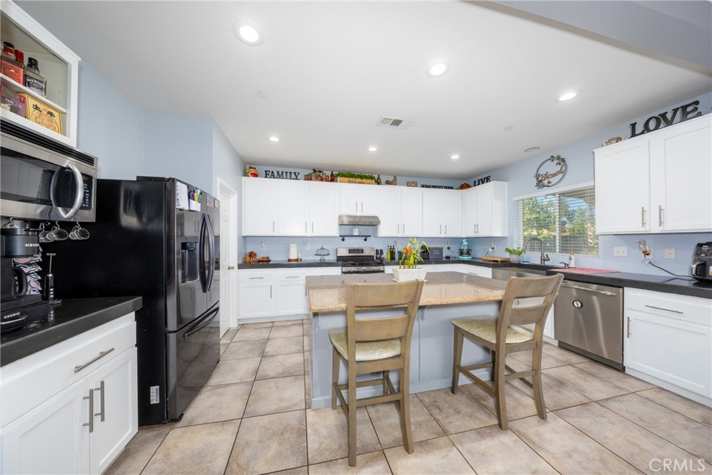 36464 Amateur Property Photo 12