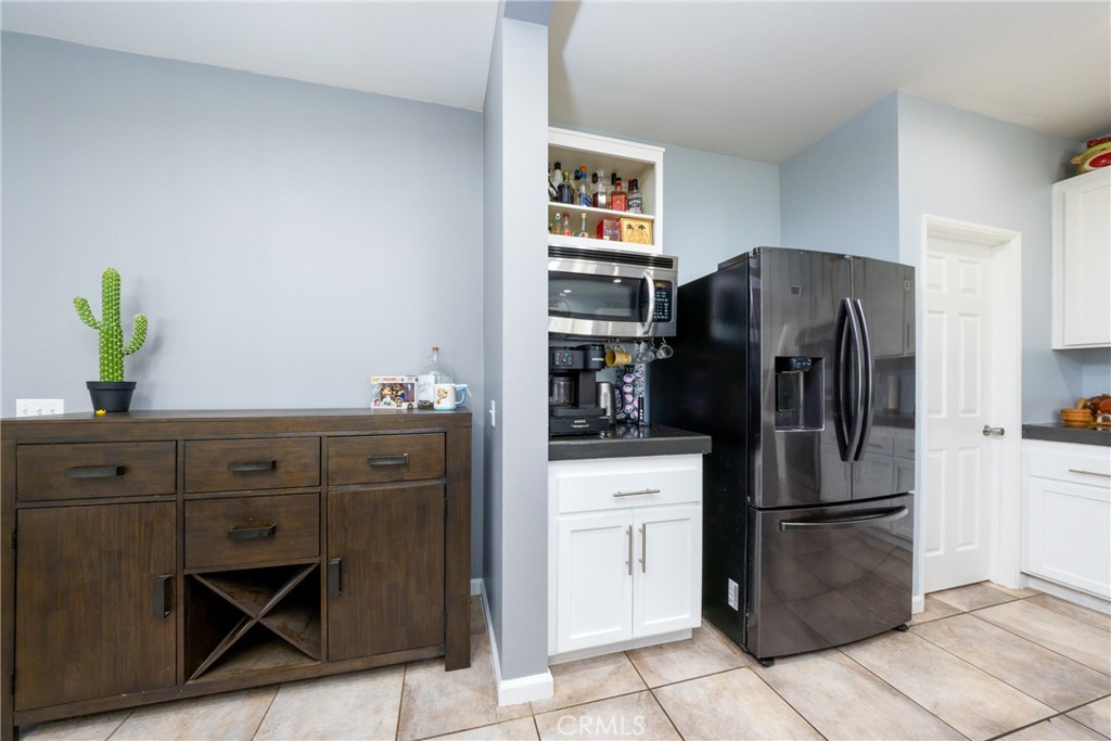 36464 Amateur Property Photo 17