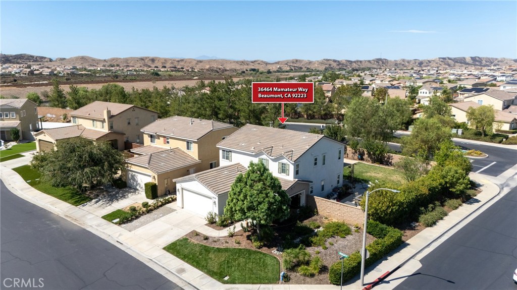 36464 Amateur Property Photo 39