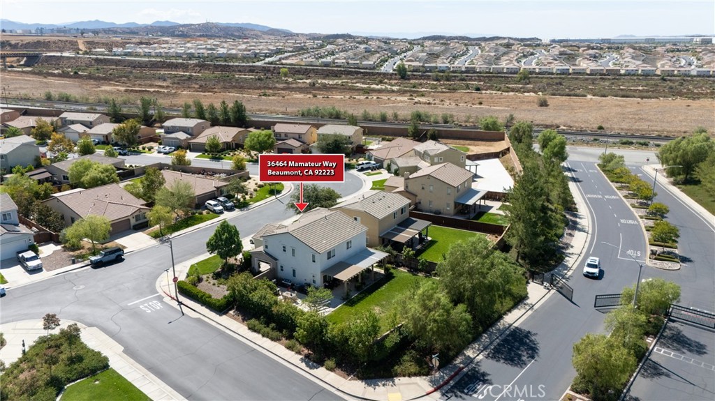 36464 Amateur Property Photo 44