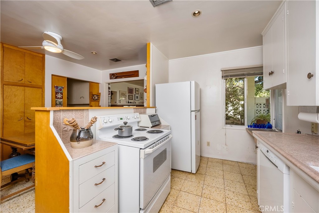 1143 Oxford Avenue Property Photo 16