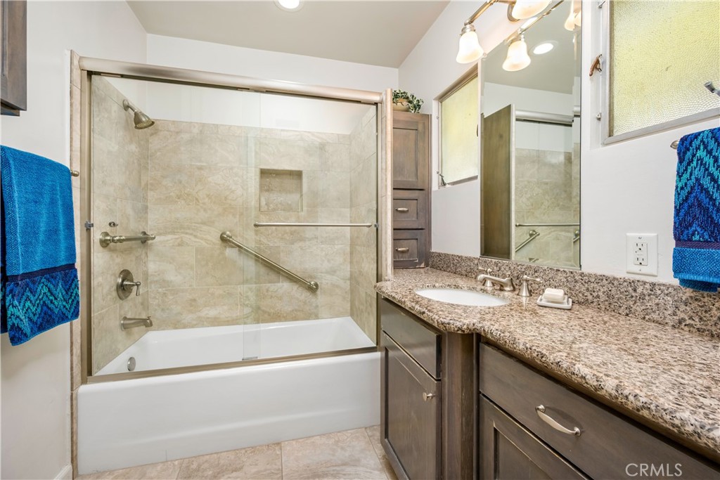 1143 Oxford Avenue Property Photo 25