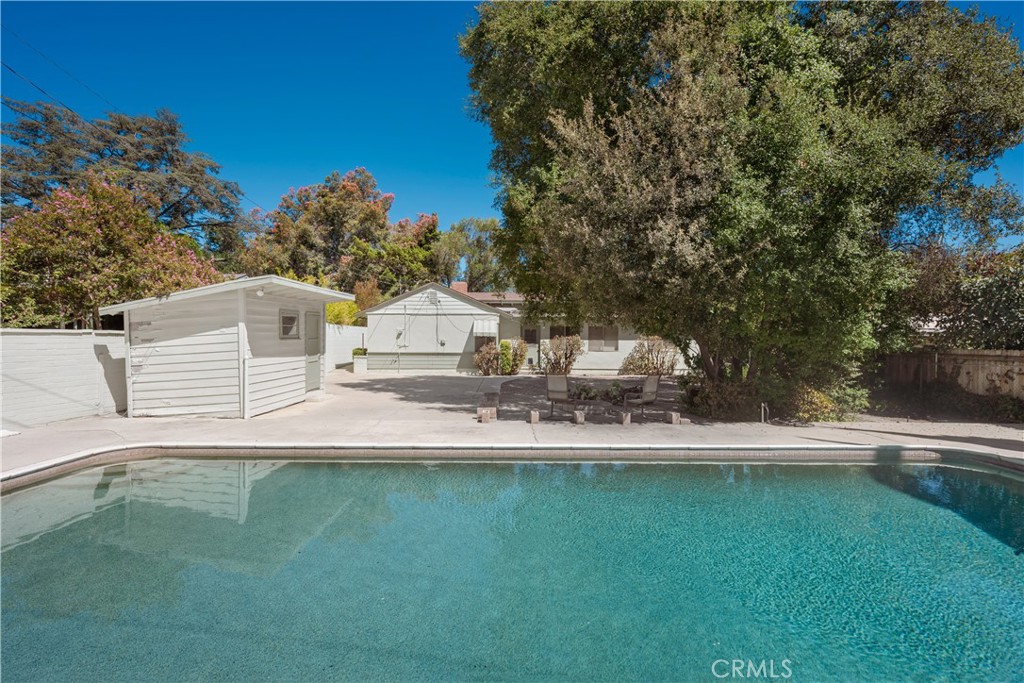1143 Oxford Avenue Property Photo 32