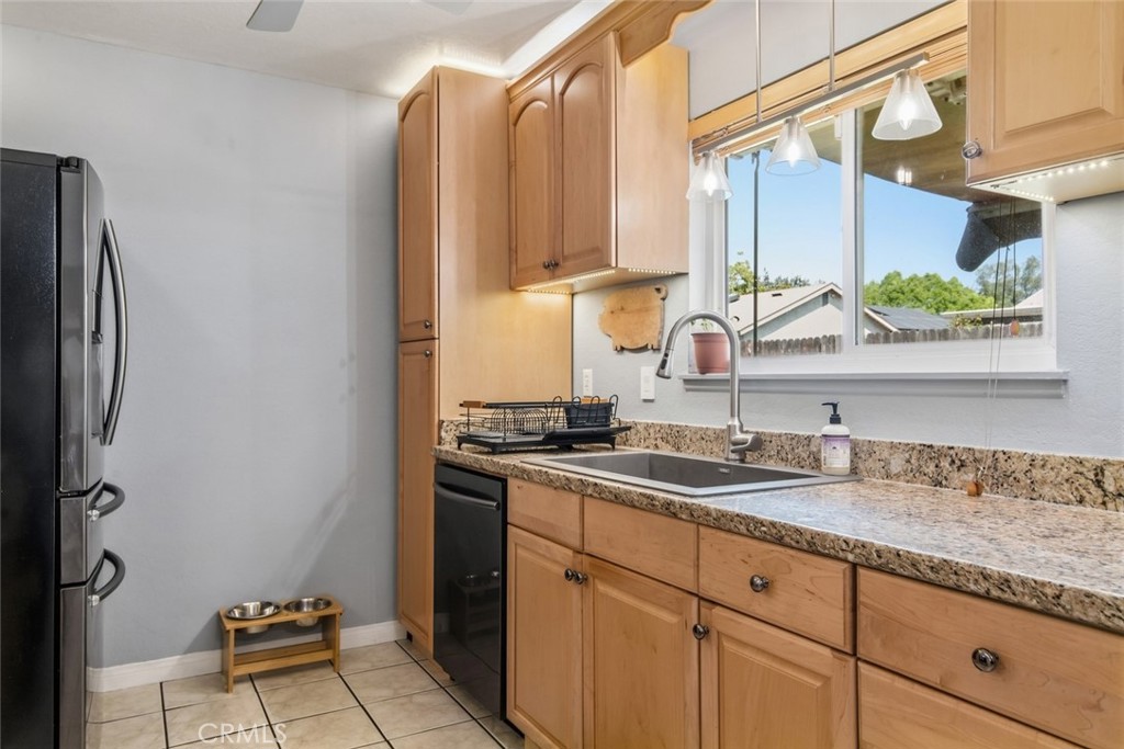 1412 Frances Street Property Photo 9