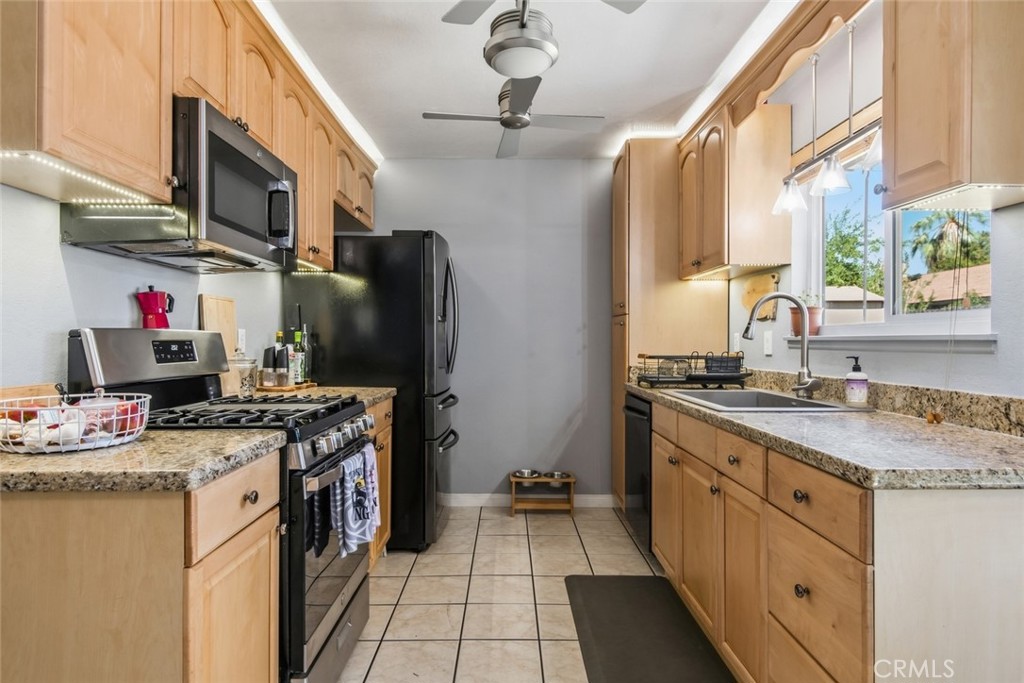 1412 Frances Street Property Photo 10