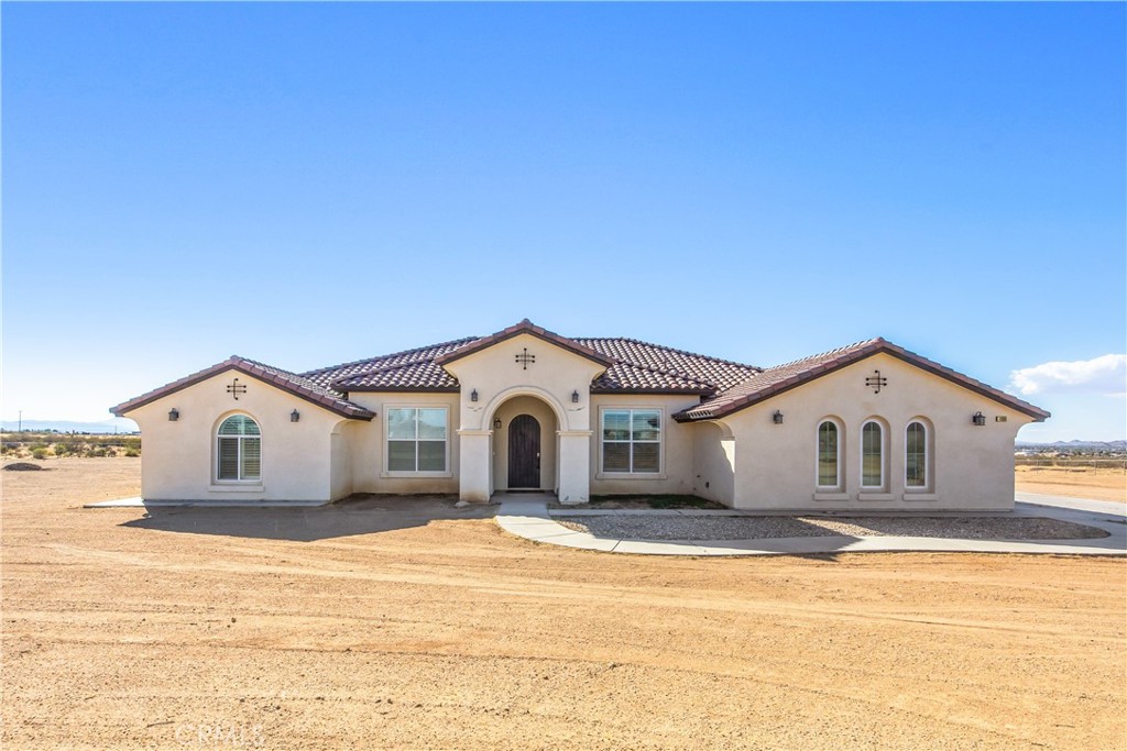 11386 Tujunga Property Photo 1