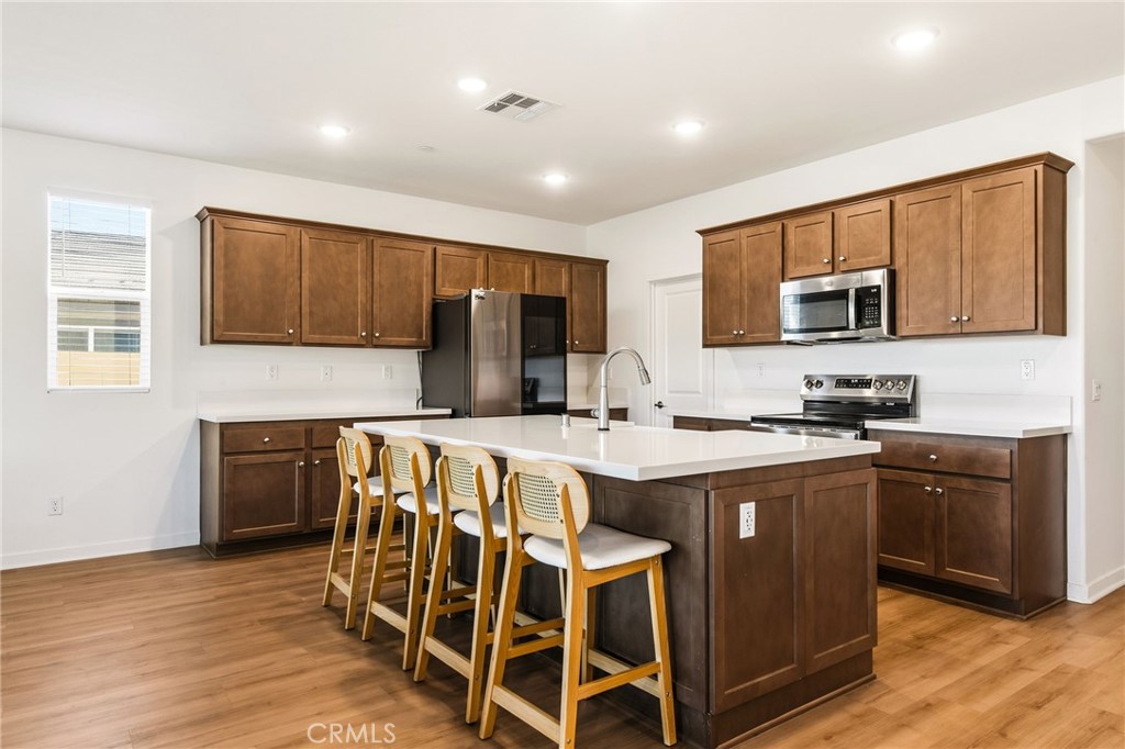 1702 Magnolia Place Property Photo 4