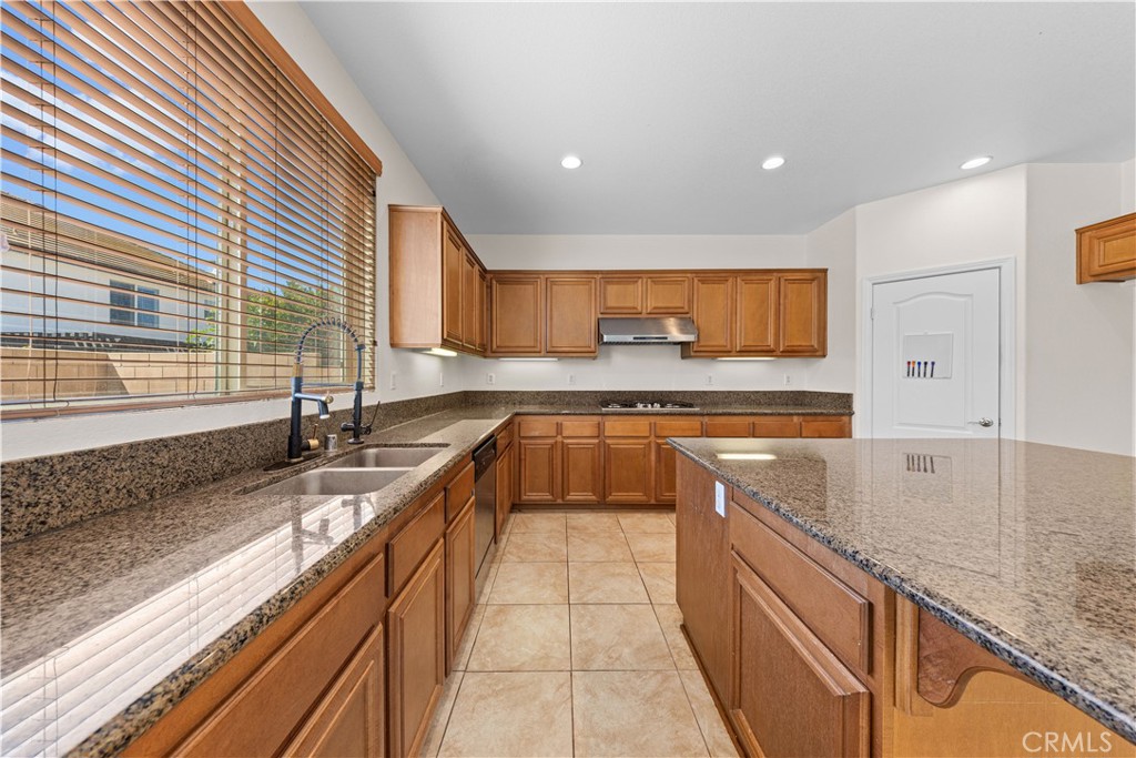 13763 Deerpath Circle Property Photo 11