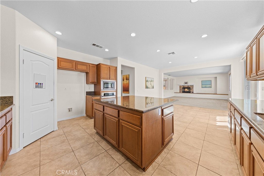 13763 Deerpath Circle Property Photo 13