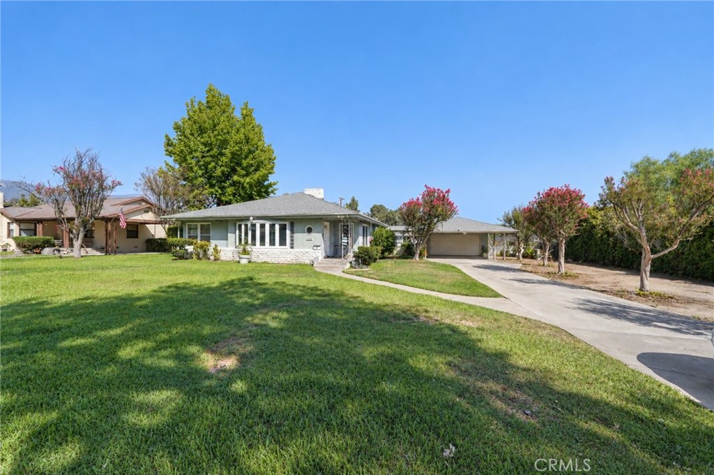 2989 Ladera Road Property Photo 4