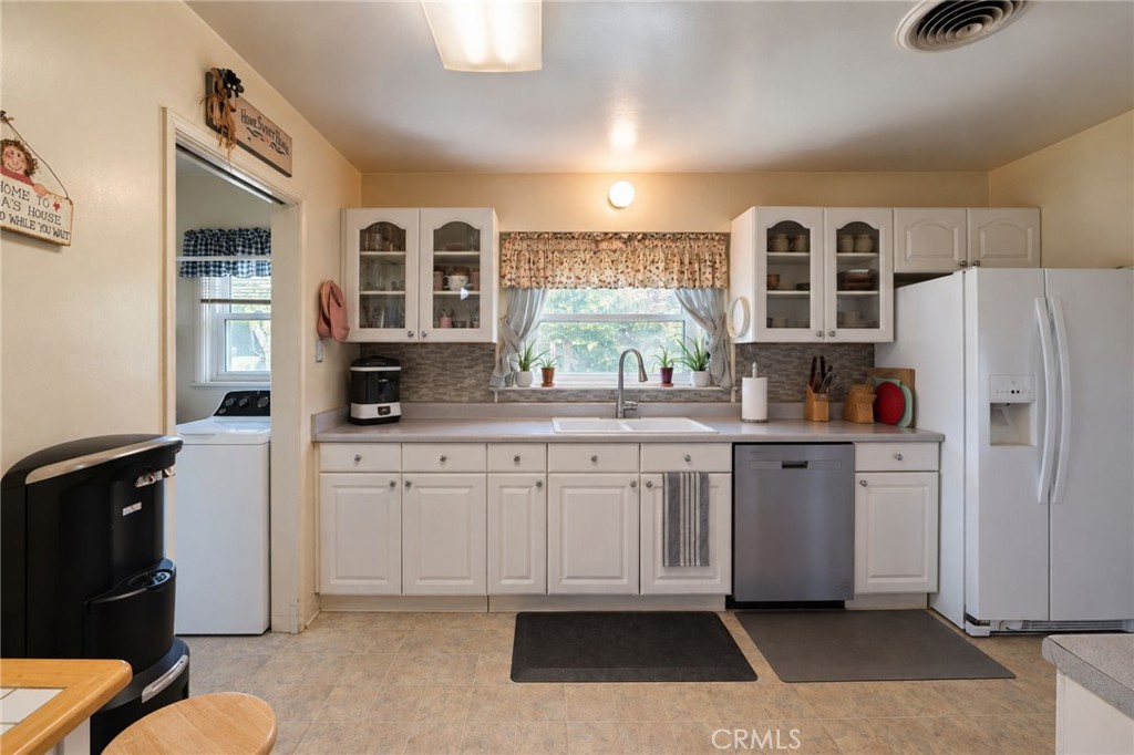 2989 Ladera Road Property Photo 18