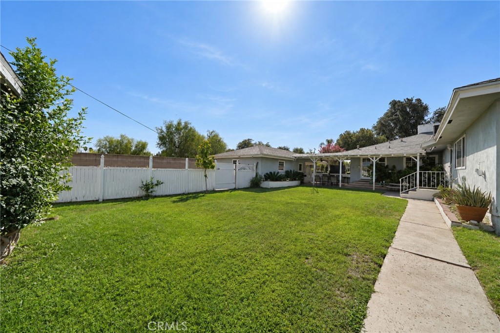 2989 Ladera Road Property Photo 48