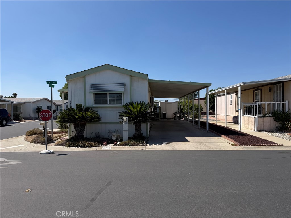 1010 Terrace Property Photo 1