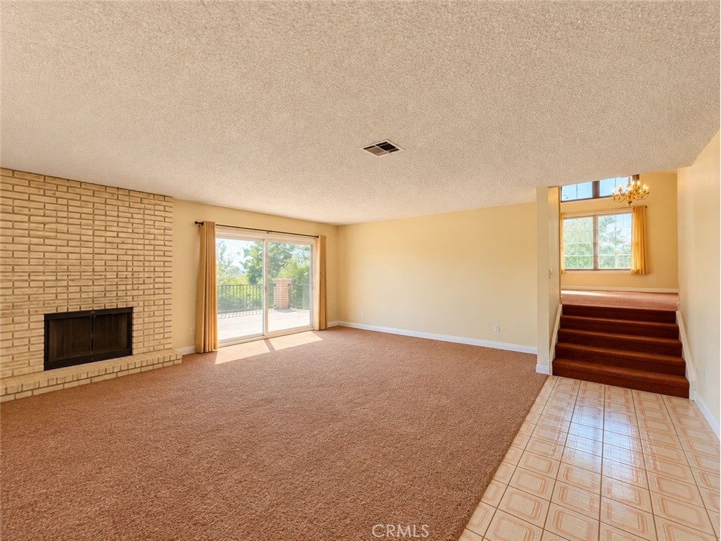 8915 Whirlaway Court Property Photo 10