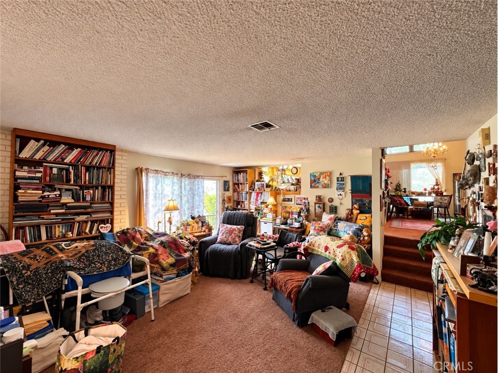 8915 Whirlaway Court Property Photo 11