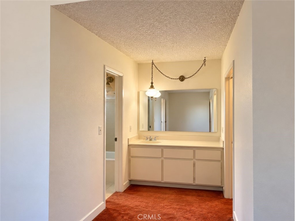 8915 Whirlaway Court Property Photo 20