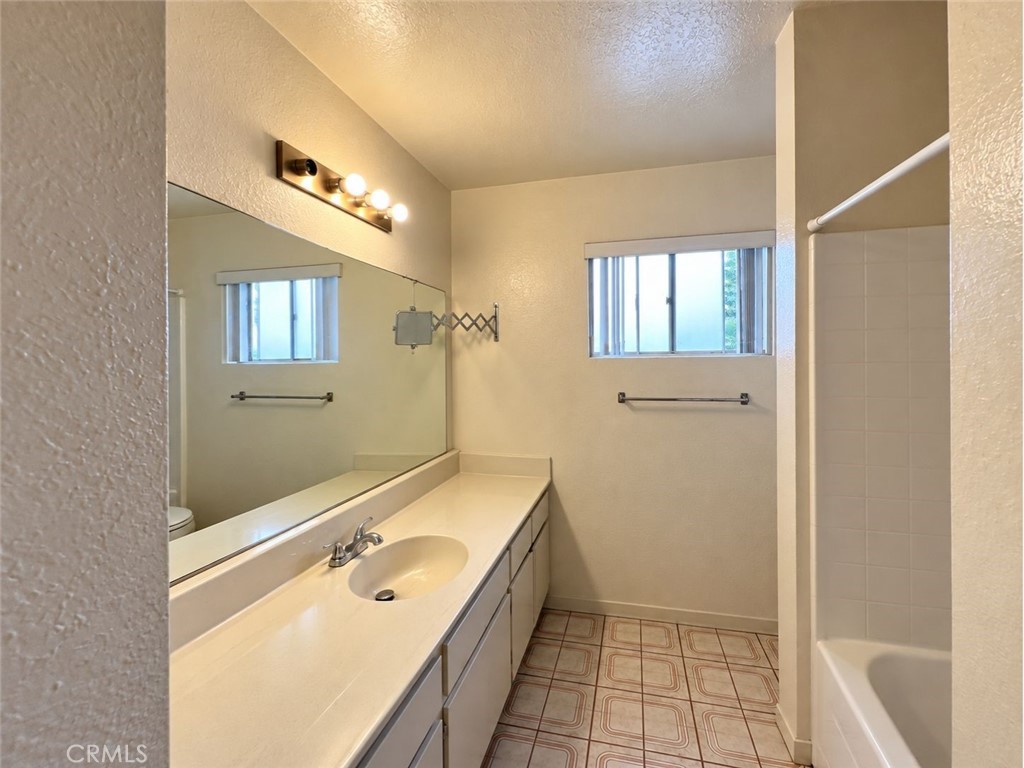 8915 Whirlaway Court Property Photo 26