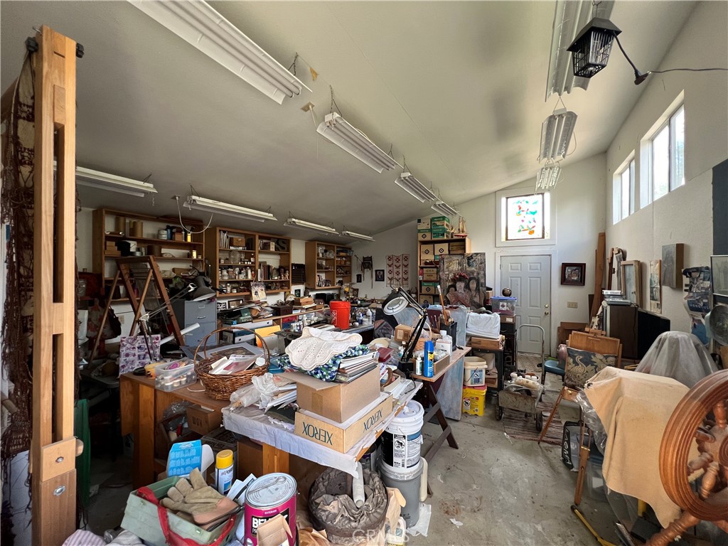 8915 Whirlaway Court Property Photo 34