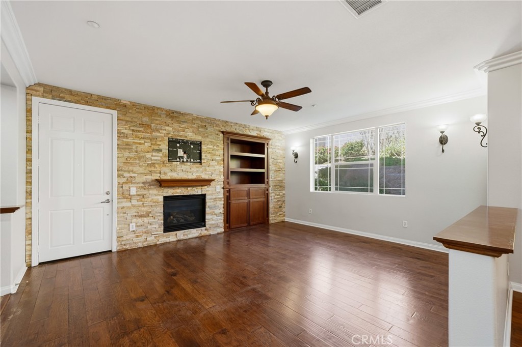 12422 Benton Drive 2 Property Photo 4
