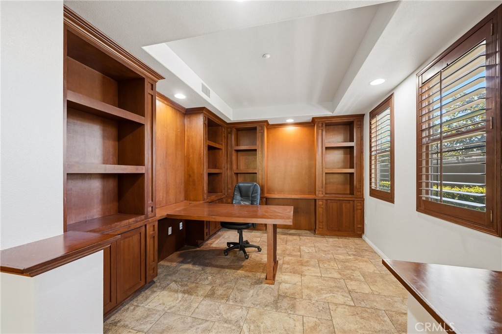 12422 Benton Drive 2 Property Photo 6
