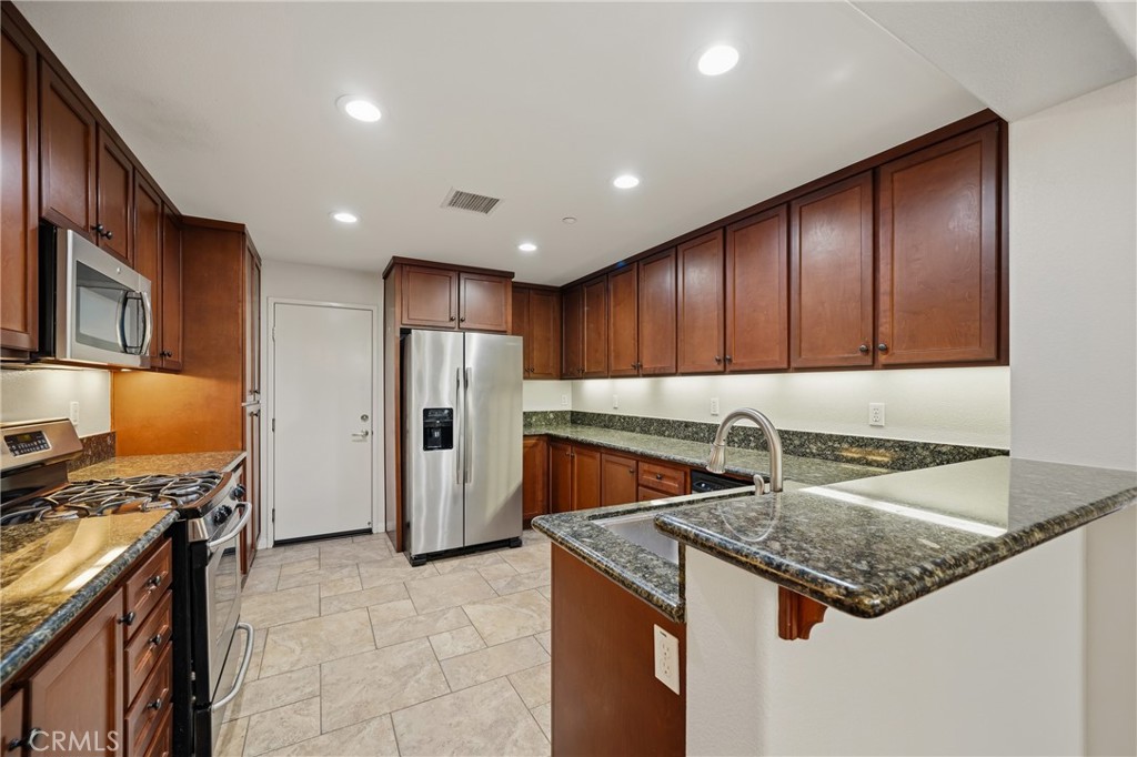 12422 Benton Drive 2 Property Photo 10