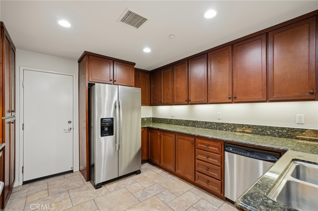 12422 Benton Drive 2 Property Photo 12