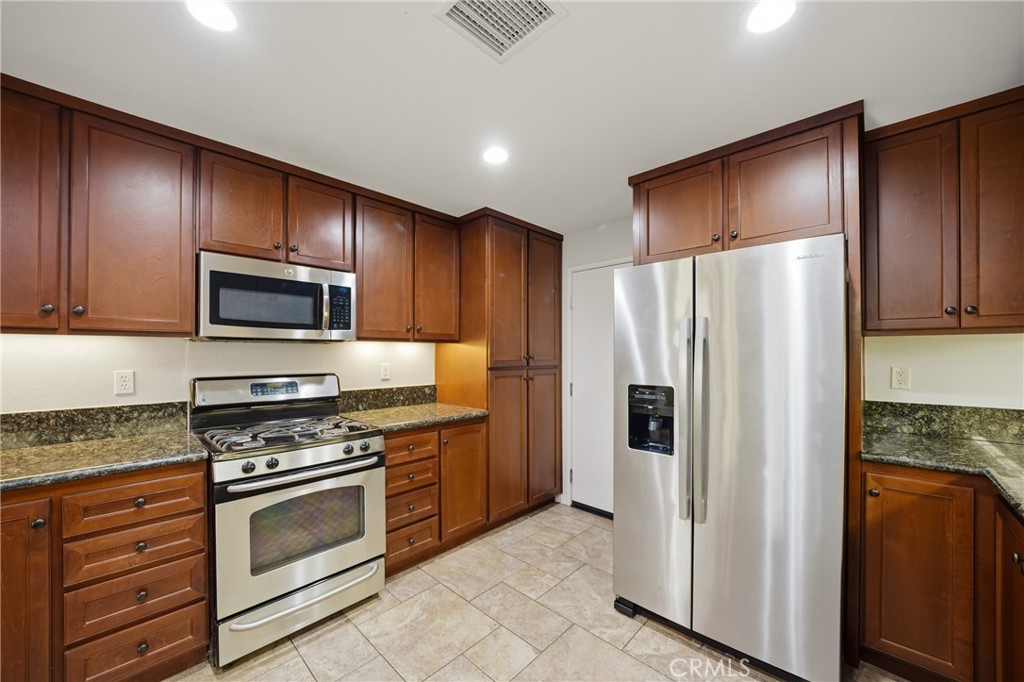 12422 Benton Drive 2 Property Photo 13