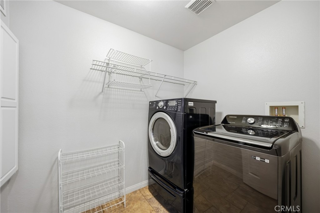 12422 Benton Drive 2 Property Photo 16