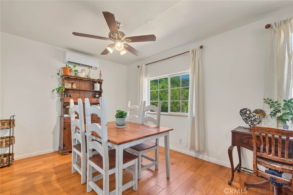321 N Cataract Property Photo 10