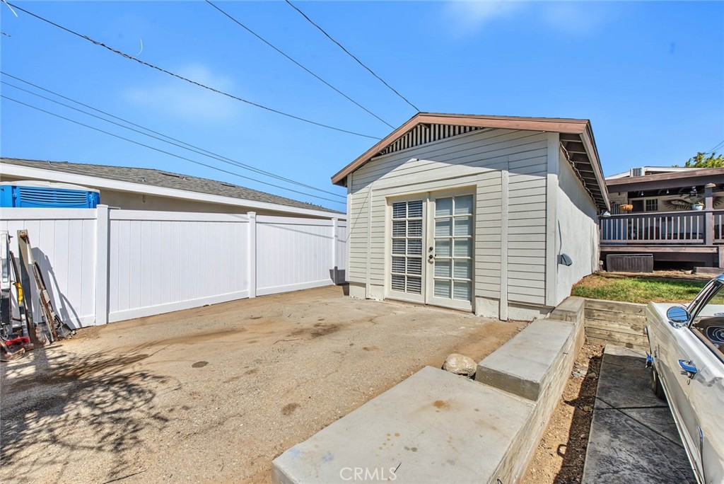 321 N Cataract Property Photo 41