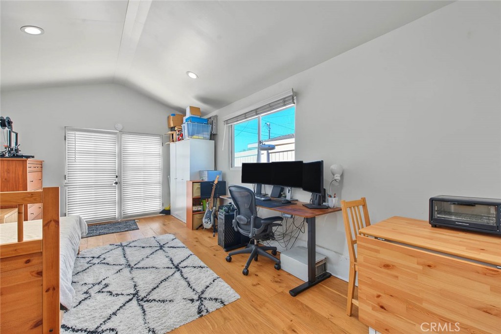 321 N Cataract Property Photo 45