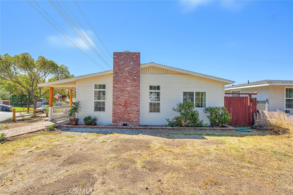 321 N Cataract Property Photo 54