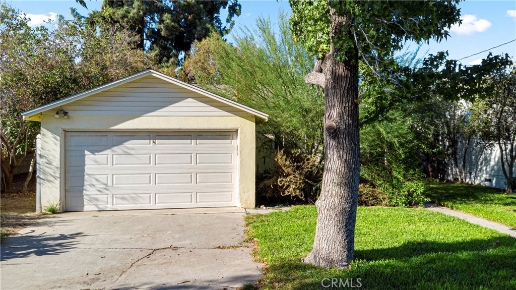 2736 W Court Street Property Photo 2