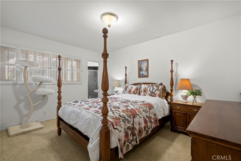 2736 W Court Street Property Photo 14