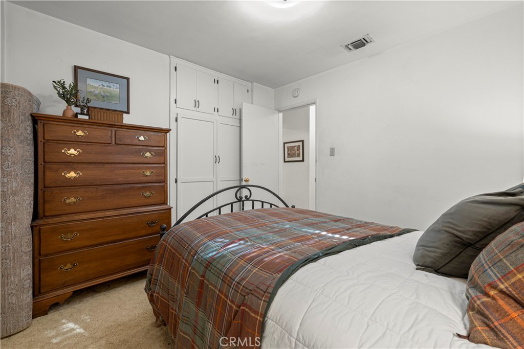2736 W Court Street Property Photo 16
