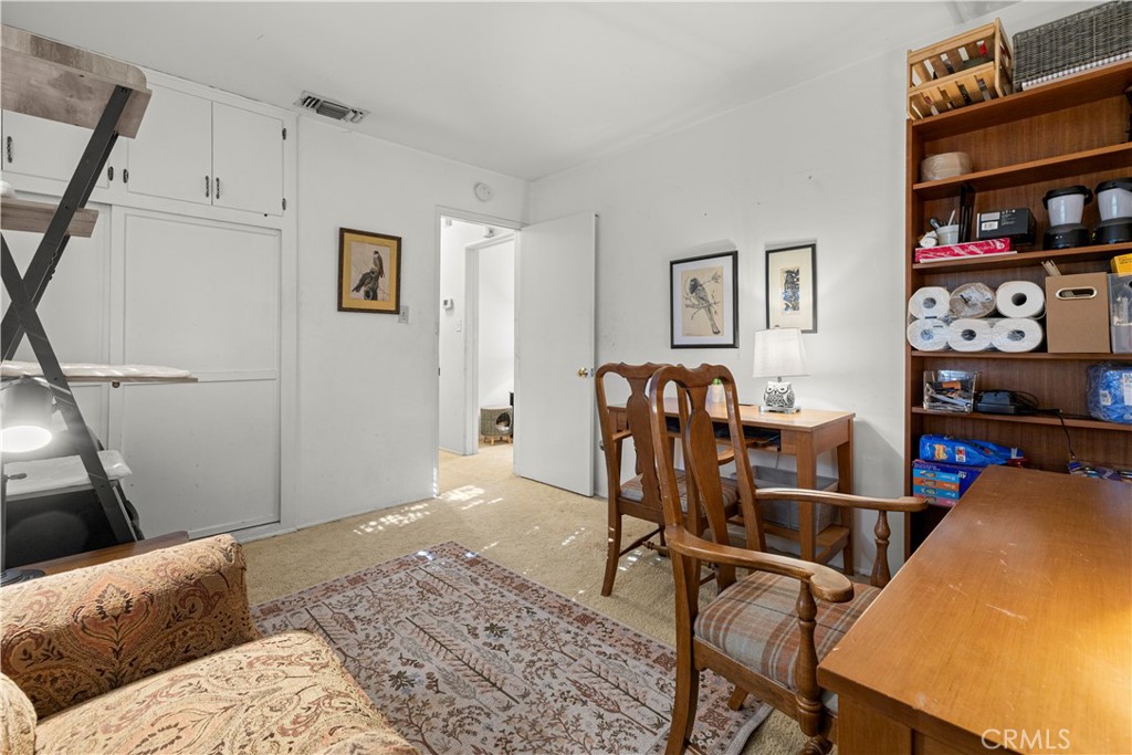 2736 W Court Street Property Photo 18