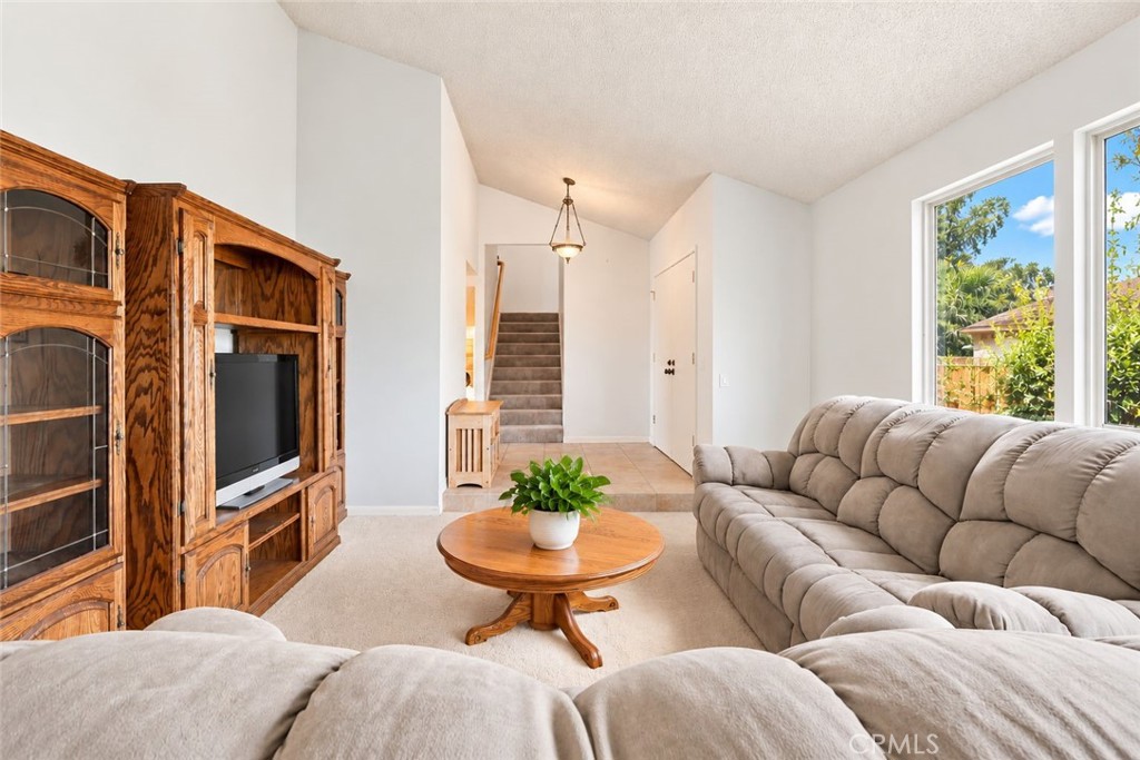 1507 S Glencroft Property Photo 7