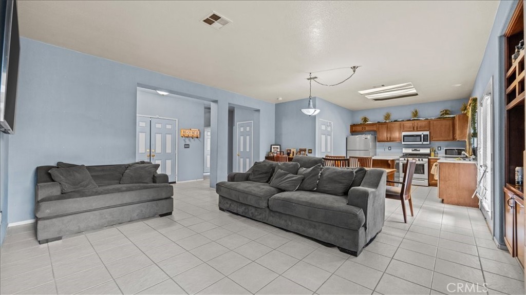 13541 Princeton Property Photo 5