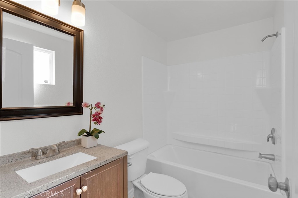 20800 Sholic Property Photo 24
