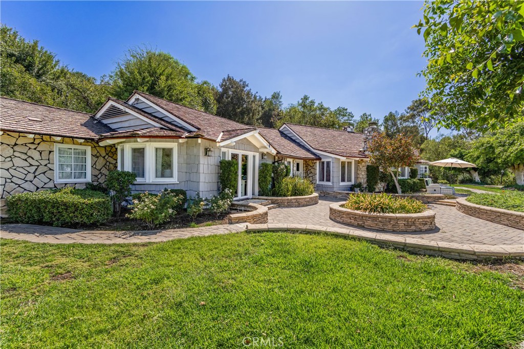 20620 E Covina Hills Road Property Photo 3