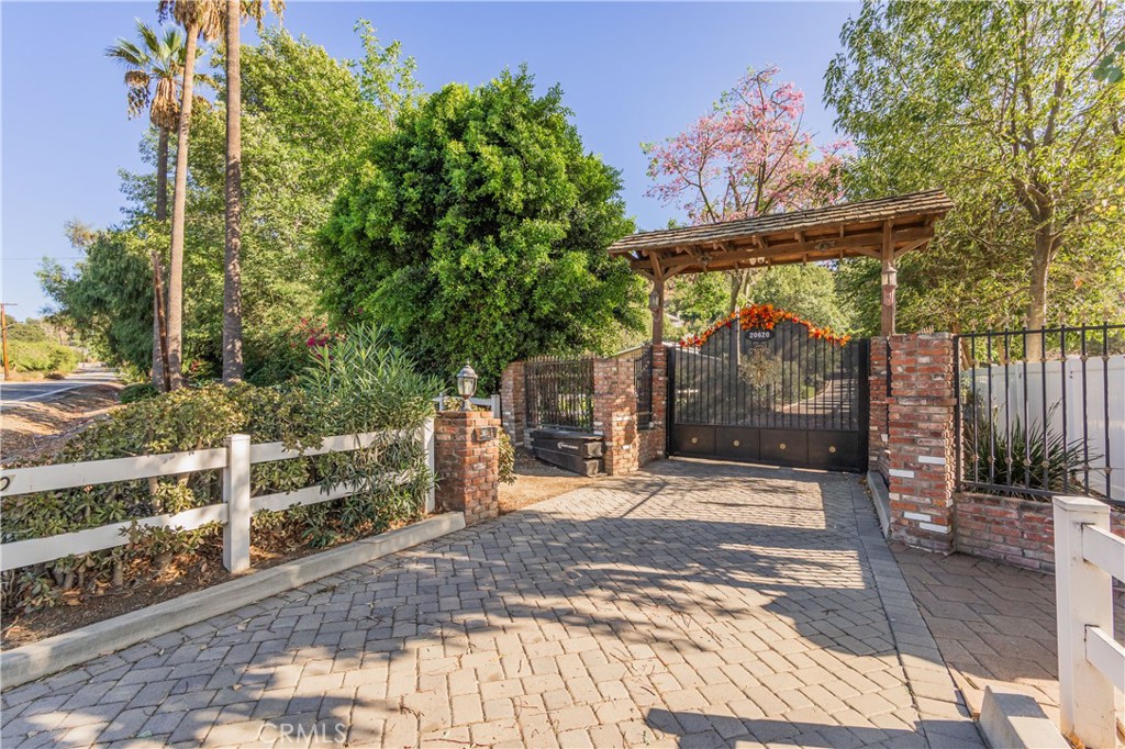 20620 E Covina Hills Road Property Photo 47