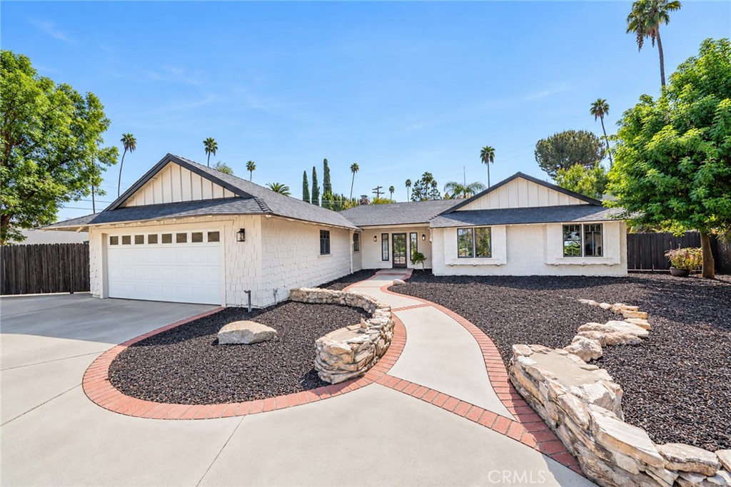 1076 Los Altos Court Property Photo 1