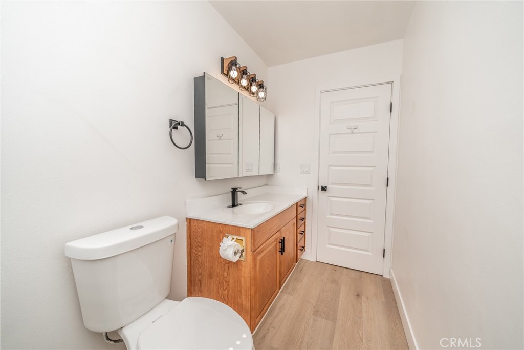 1076 Los Altos Court Property Photo 12