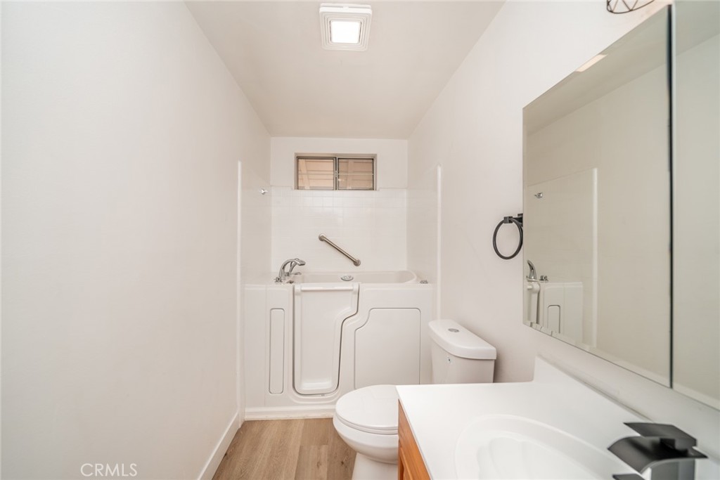 1076 Los Altos Court Property Photo 14