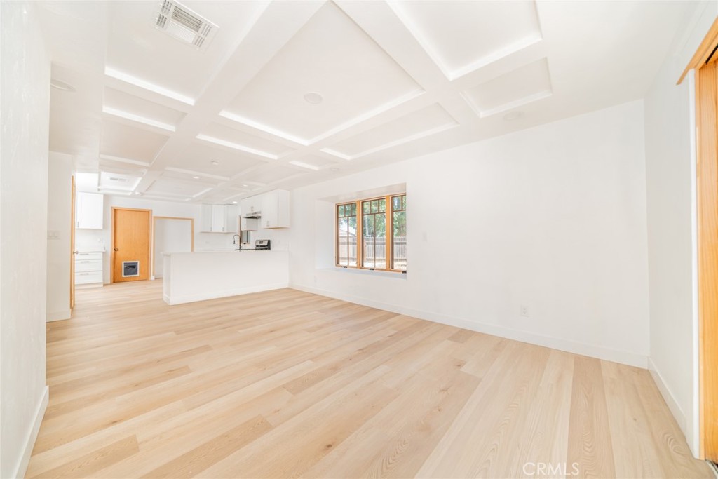1076 Los Altos Court Property Photo 21