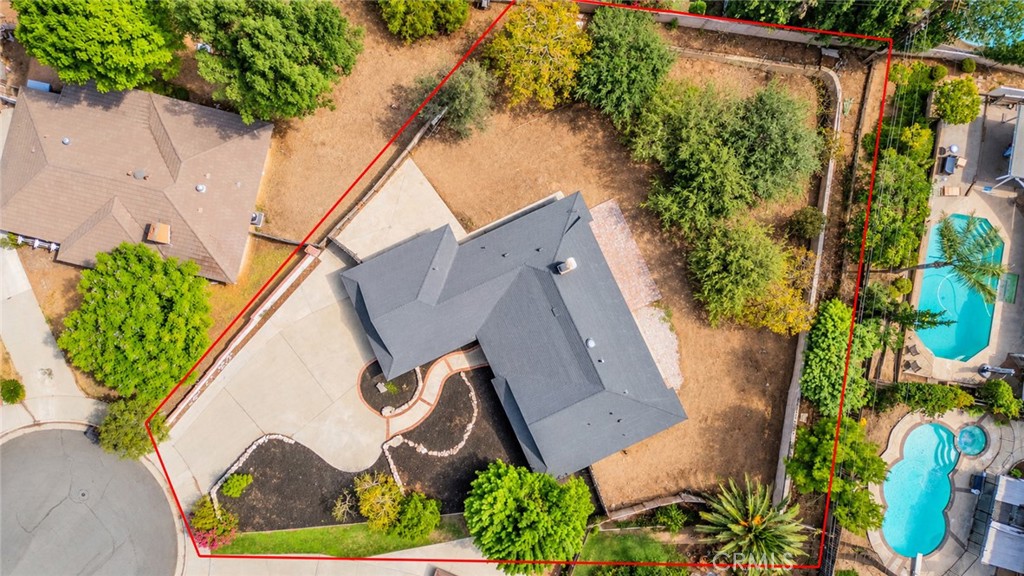 1076 Los Altos Court Property Photo 31
