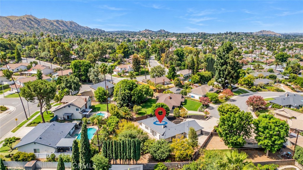 1076 Los Altos Court Property Photo 35