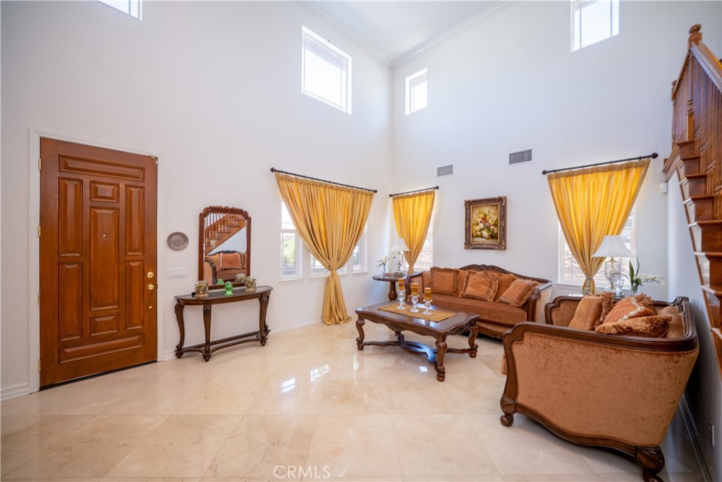 12327 Royal Oaks Drive Property Photo 6