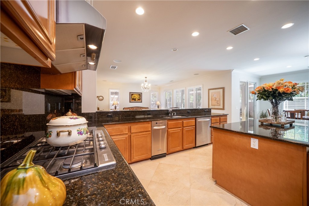 12327 Royal Oaks Drive Property Photo 15