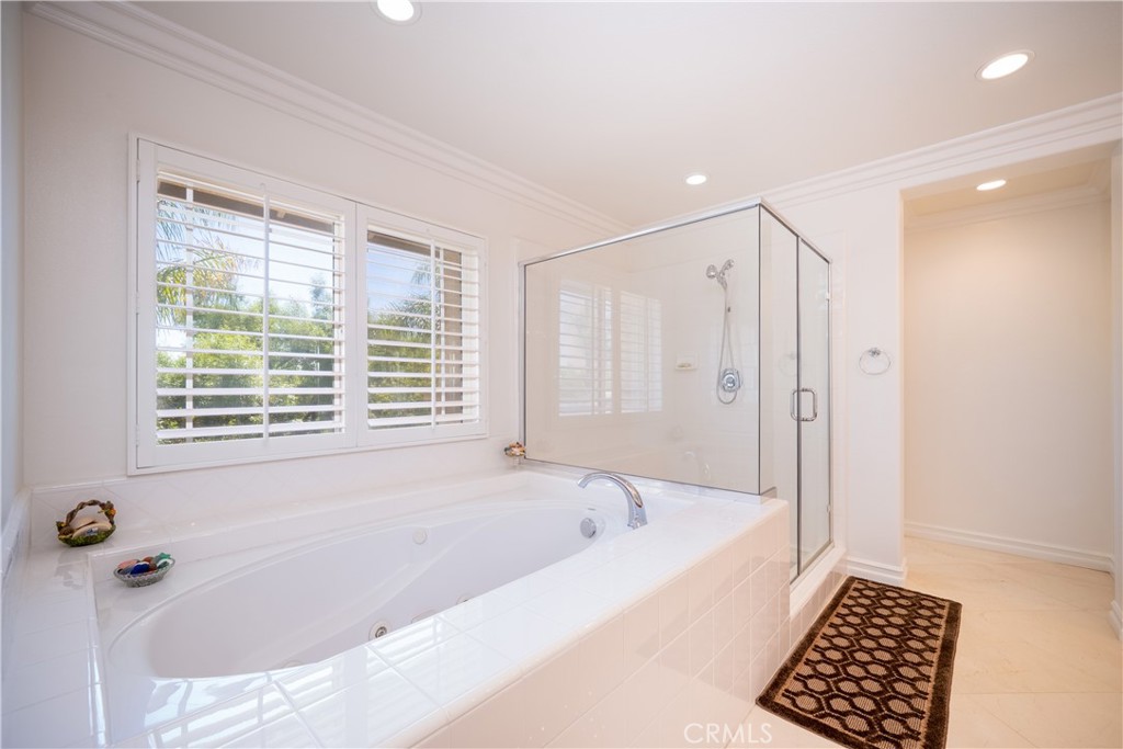 12327 Royal Oaks Drive Property Photo 34
